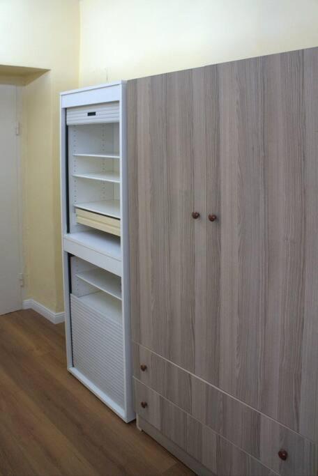 Alle'S M Shyri Studio Apartment 티라나 외부 사진
