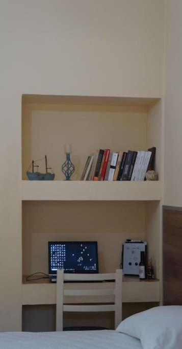Alle'S M Shyri Studio Apartment 티라나 외부 사진